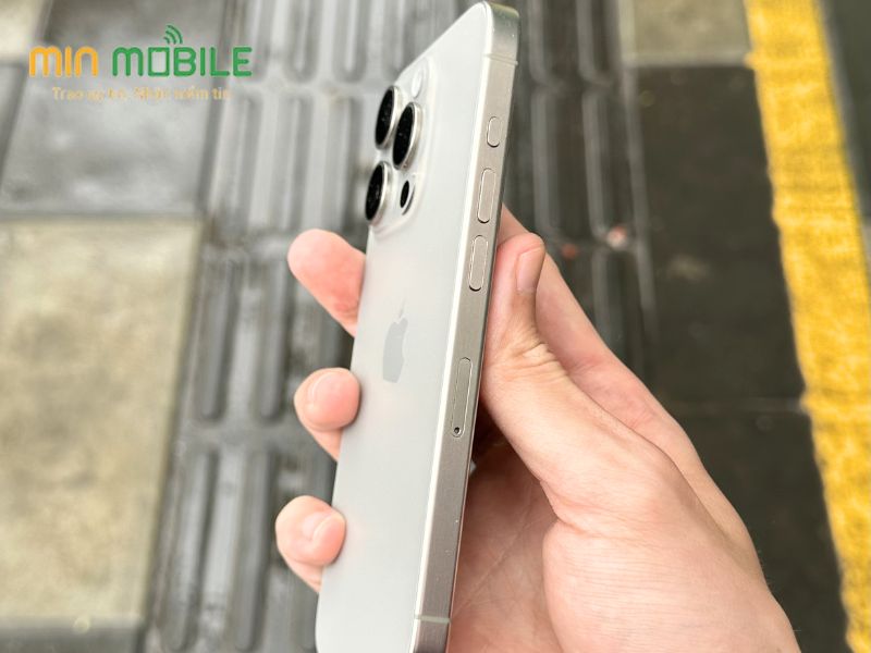 iphone15pro-1TB-h-hieunang.jpg (58 KB)