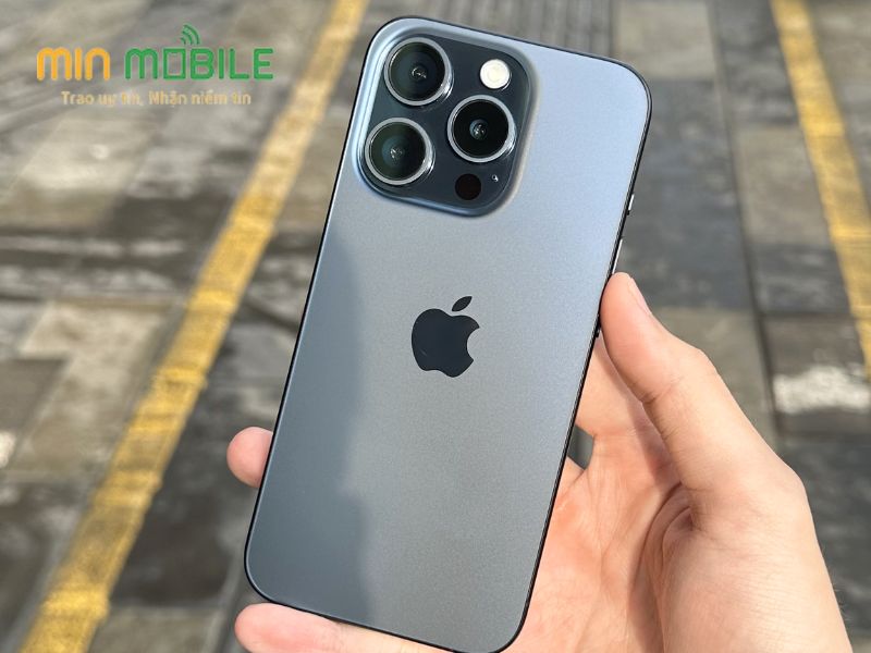 iphone15pro-512-h-camera.jpg (66 KB)