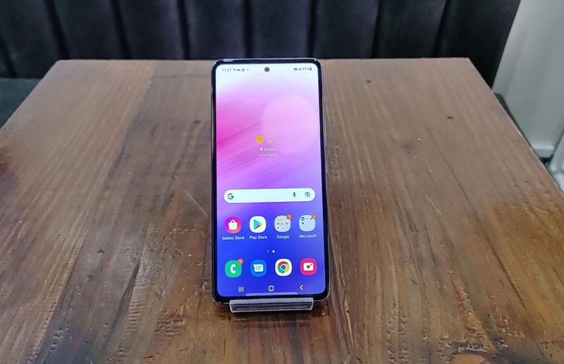 Khả năng hiển thị vẫn rất tốt trên Galaxy A53