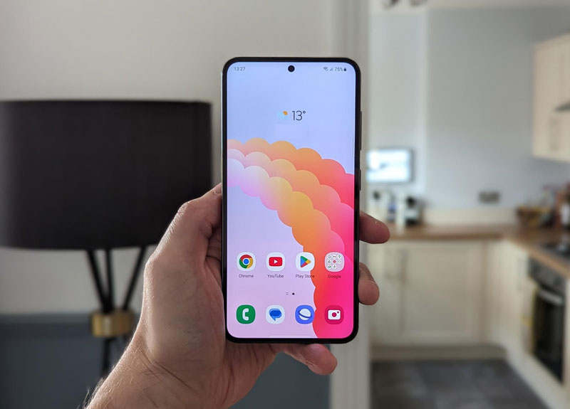 Màn hình S23 thường 128Gb được trang bị tấm màn Dynamic 