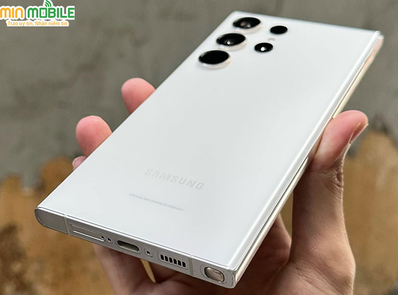 Dung lượng pin trên galaxy s23 ultra cũ cực kì lớn