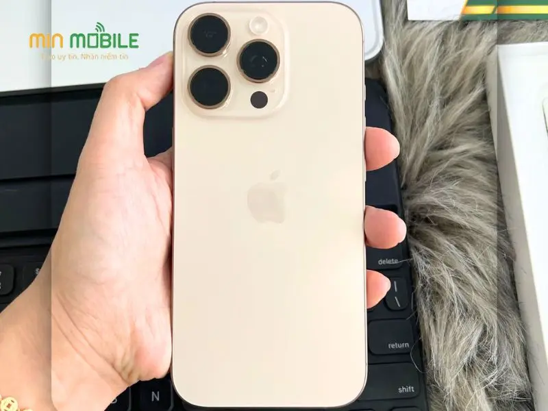Thiết kế với kích thước mới trên iPhone 16 Pro đã qua sử dụng giá rẻ