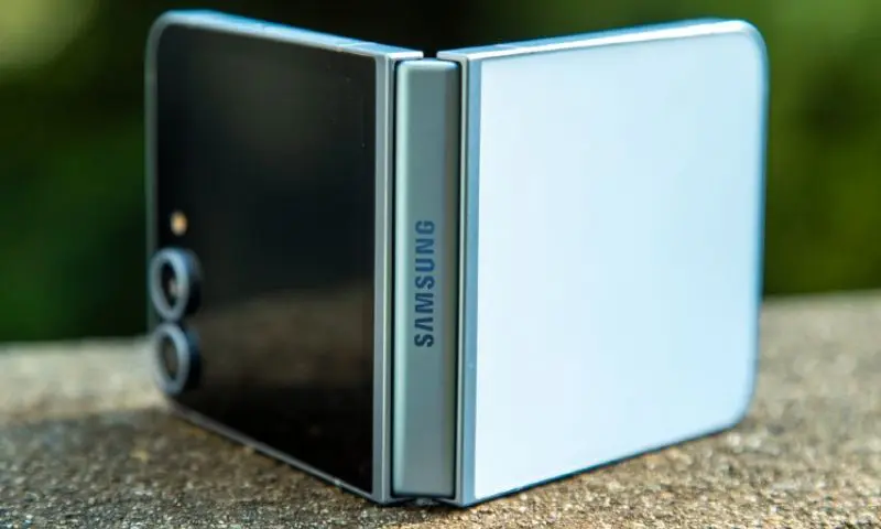 Galaxy Z Flip FE khi nào ra mắt?