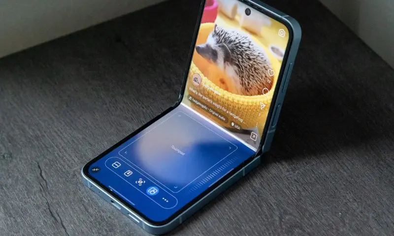 Galaxy Z Flip FE có thể sẽ sử dụng chip Exynos 2500